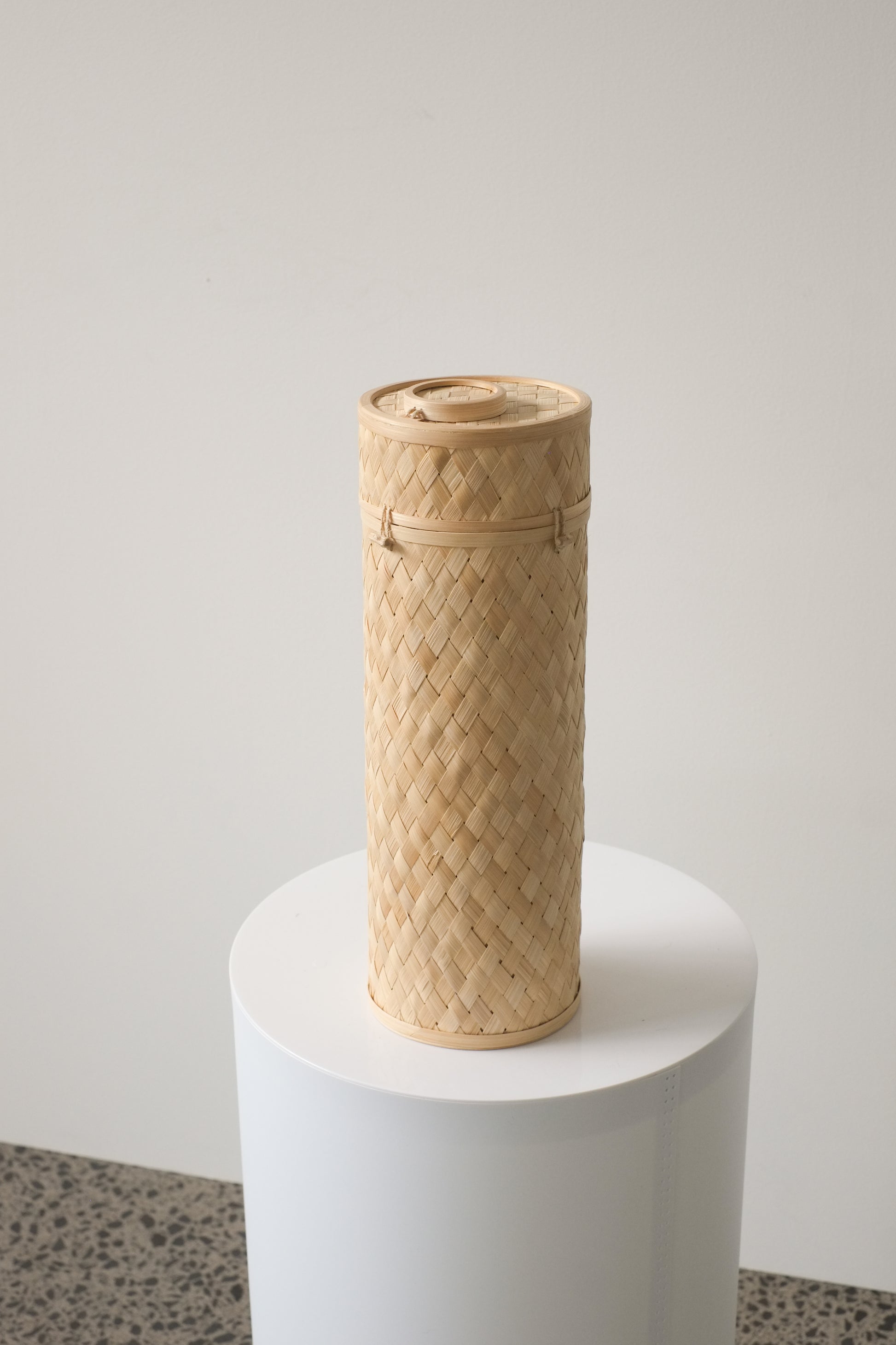 Natural Bamboo Scatter Tube